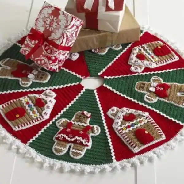 Gingerbread House Tree Skirt