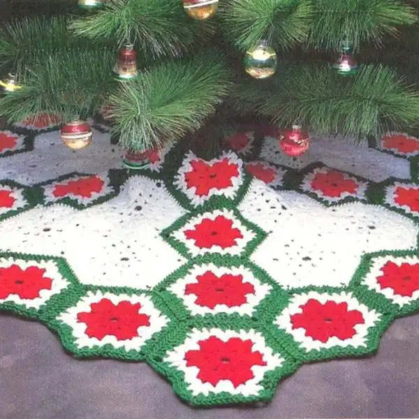 Twinkling Christmas Lights Tree Skirt