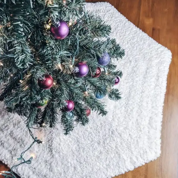 Faux Fur Trimmed Tree Skirt