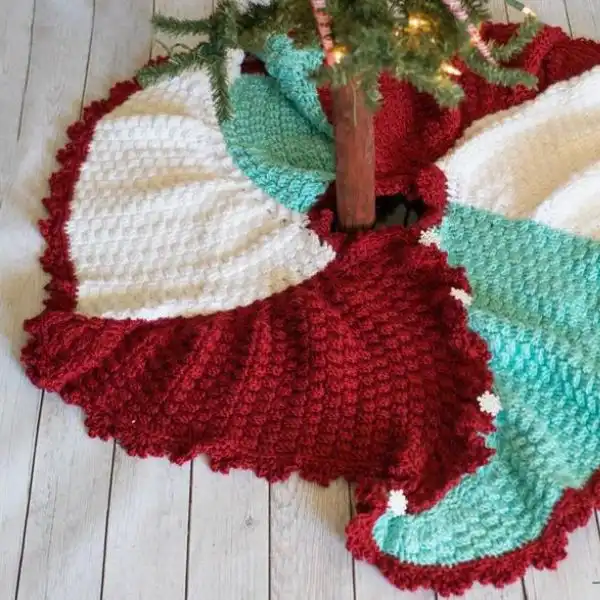 TrisquareLace Tree Skirt