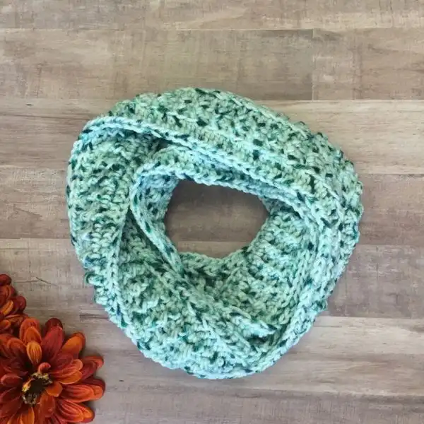 The Ridgemont Infinity Scarf