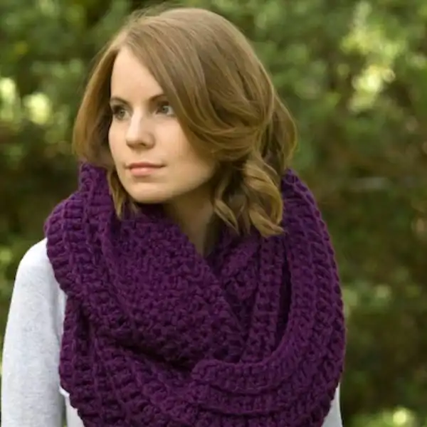 Oversized Ribbed Infinity Scarf