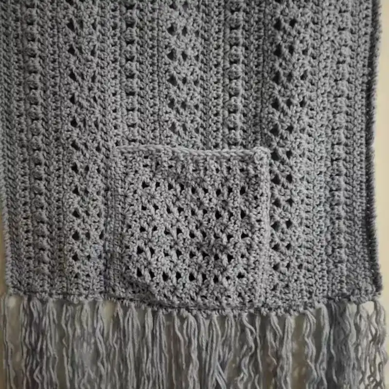 Lesley Pocket Shawl