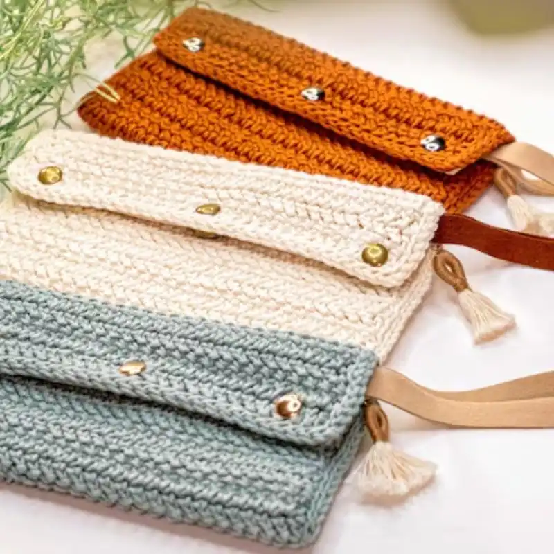 Herringbone Crochet Clutch Pattern