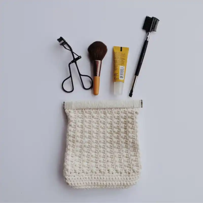 Crochet Classic Clutch