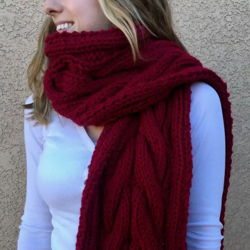 Chunky Cable Knit Fringed Scarf