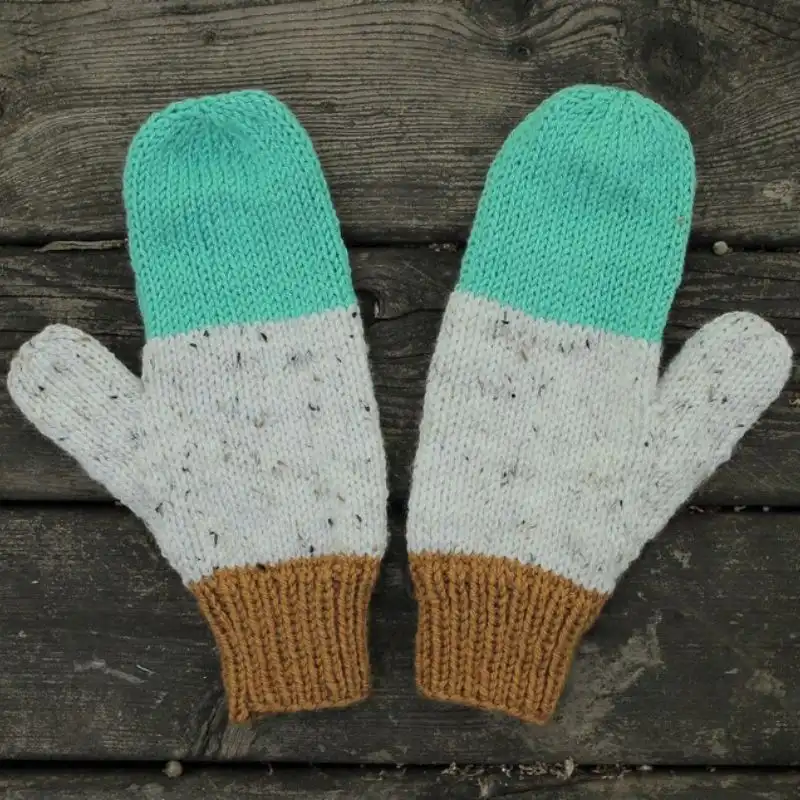 Colorblock Mitts