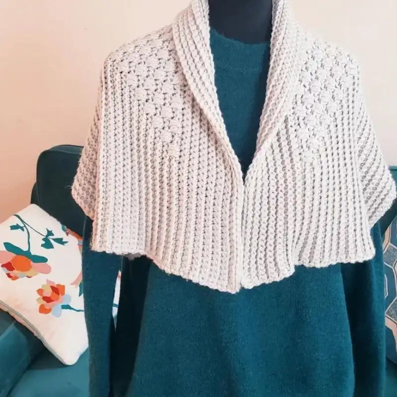 Cozy Capelet