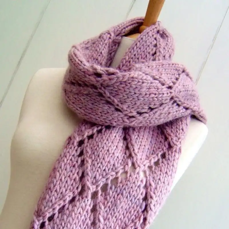 Diamond Lattice Scarf