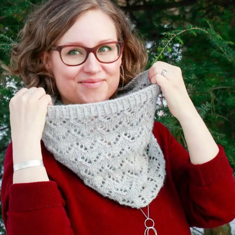 Floating Cowl Knitting Pattern