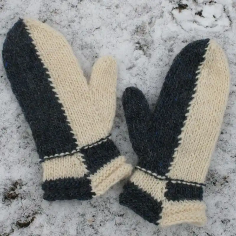 Intarsia Knitted Mitten Pattern