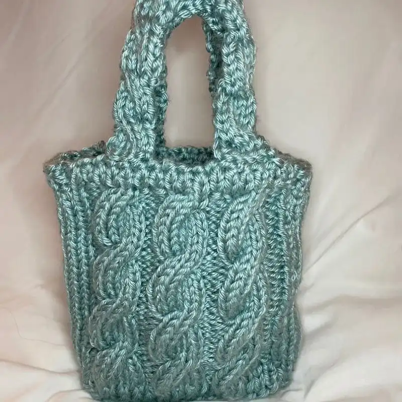 Mini Cable Tote Bag Knit