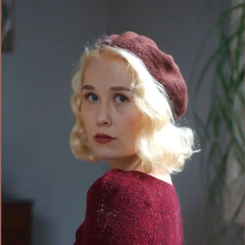 Rembrandt Beret Knitting Pattern