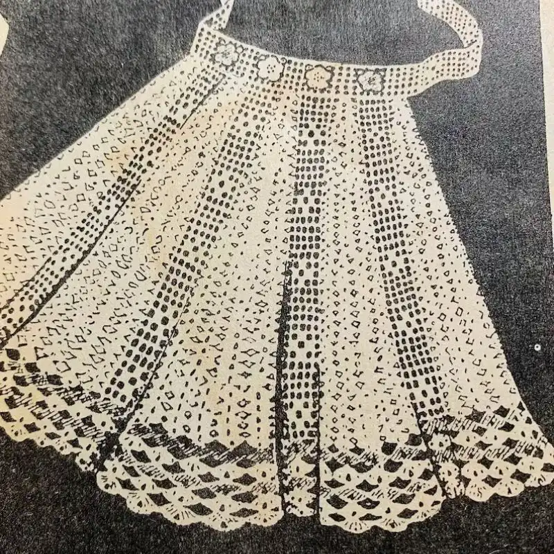 40s Filet Crochet Apron W/ Floral Trim