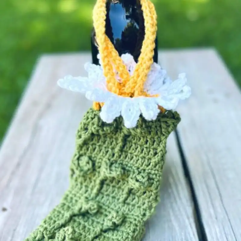 Darling Daisy Wine Cozy