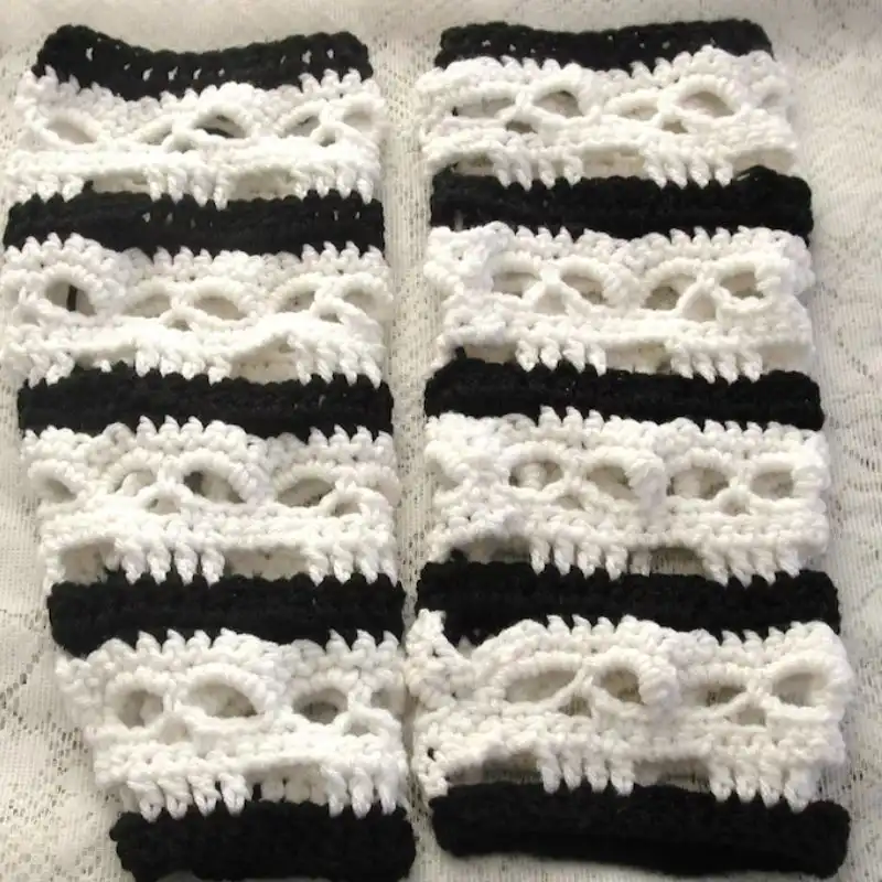 Betelgeuse Creepy Skull Leg Warmers