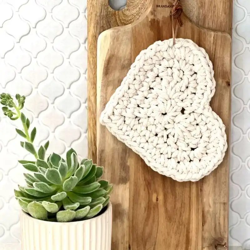 Farmhouse Heart Trivet Pattern