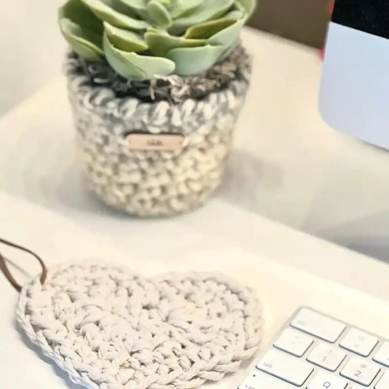 Farmhouse Heart Coaster Pattern