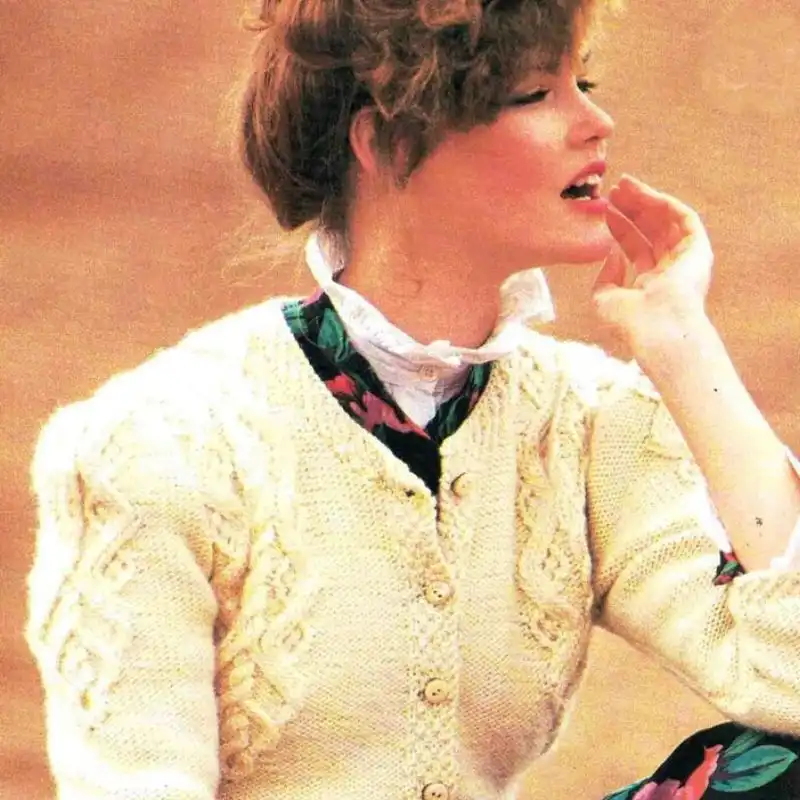 Lady's Twisted Cable Jacket Knitting Pattern