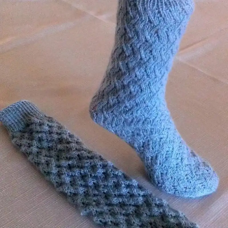 Zigzag Lace Socks