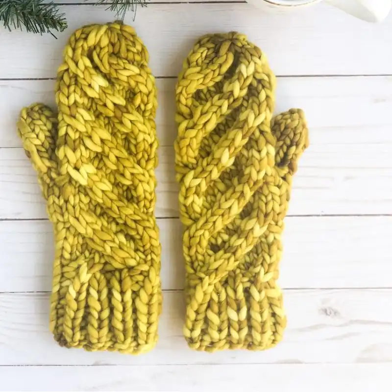 Peppermint Swirl Mittens Knitting Pattern