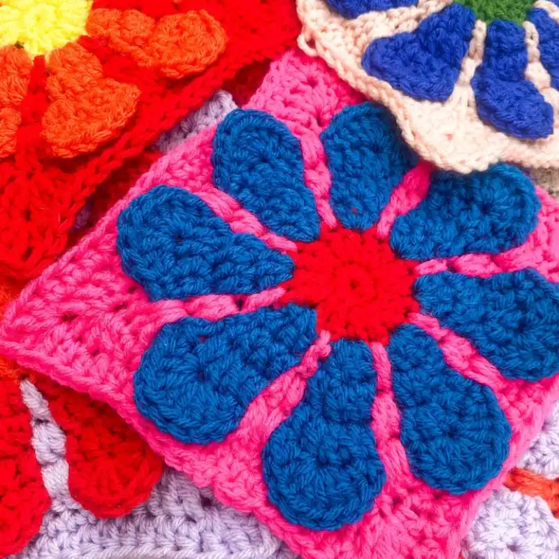 Daisy Granny Square