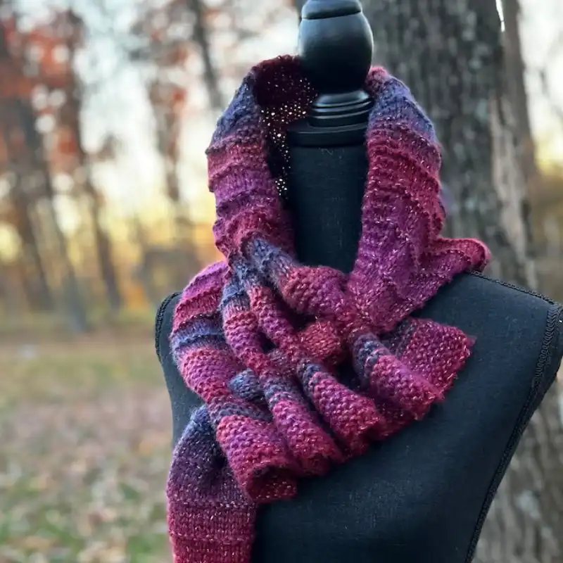 Keyhole Scarf