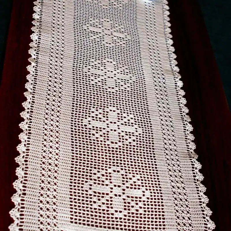 Snowflake Table Runner