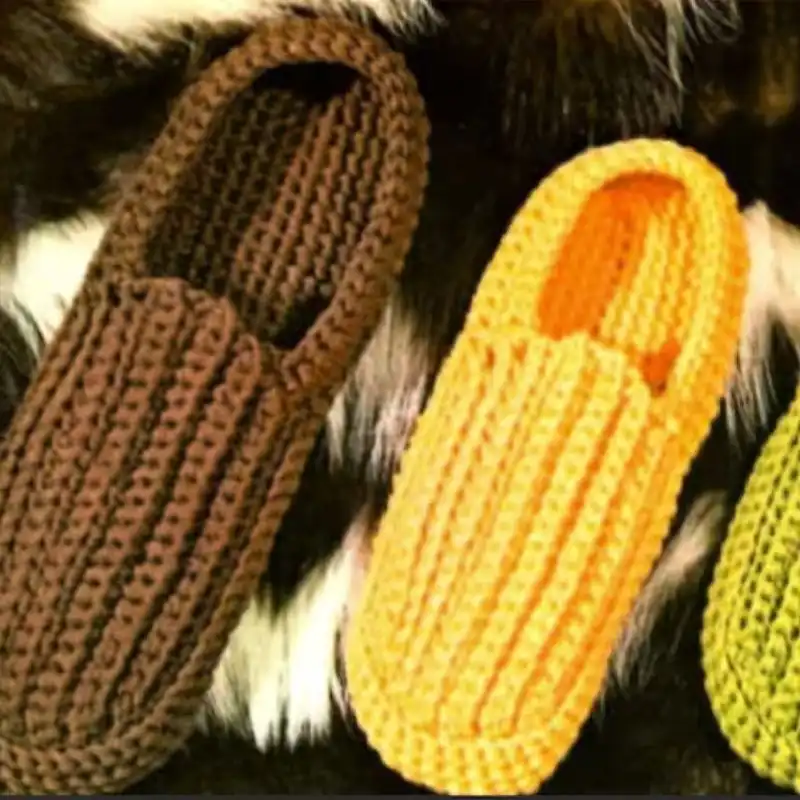 Vintage Crochet Pattern Ribbed Family Slipper Shoes