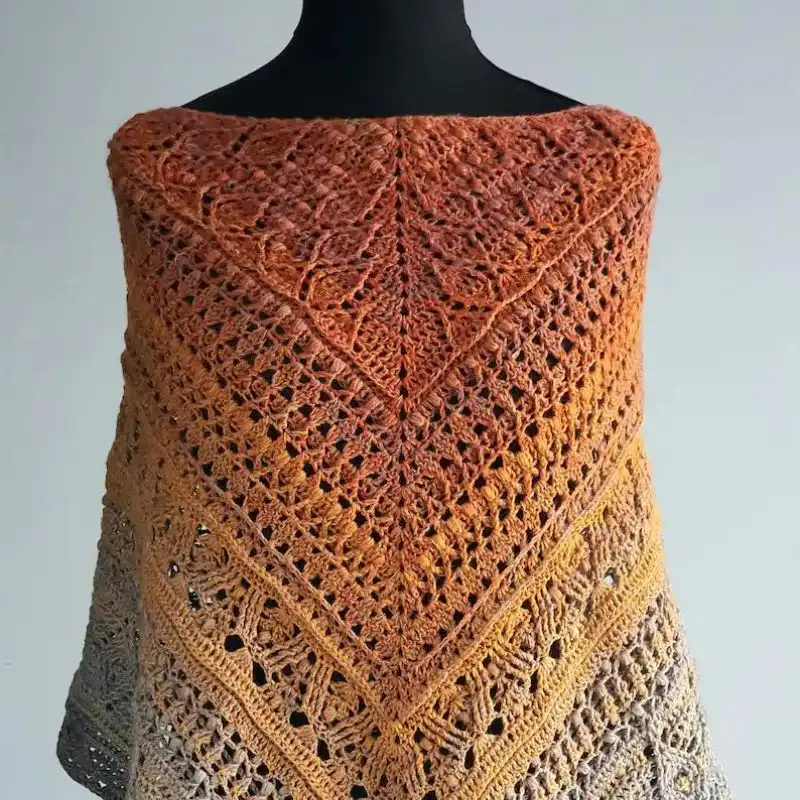 Defiti Triangle Shawl