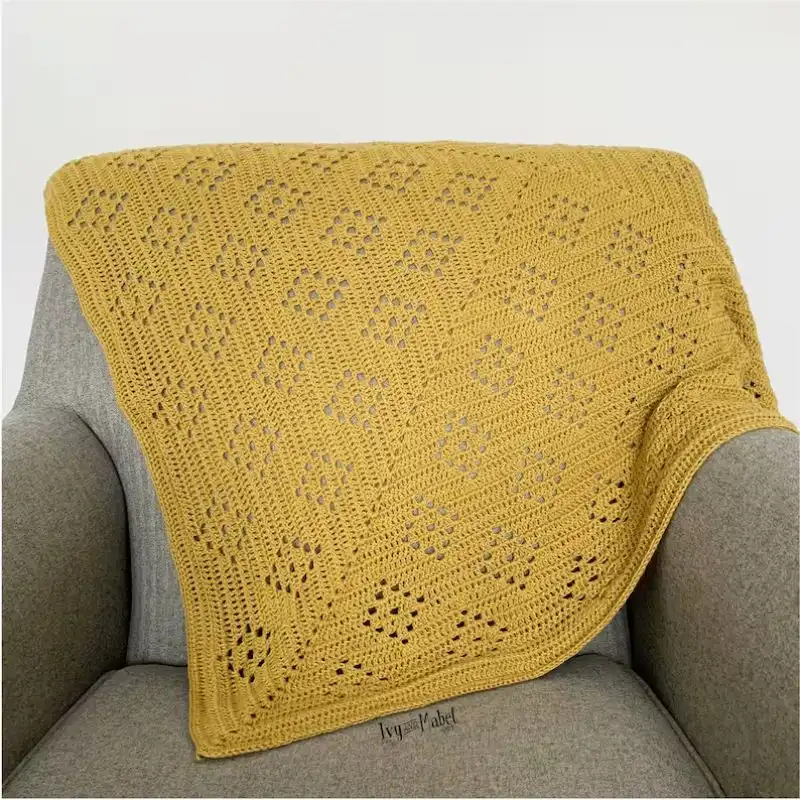 Intermediate Diamond Dotty Blanket