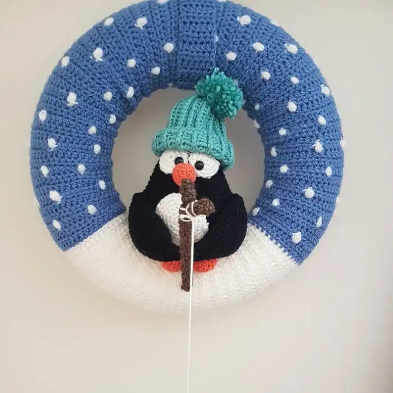 Penguin Winter Wreath